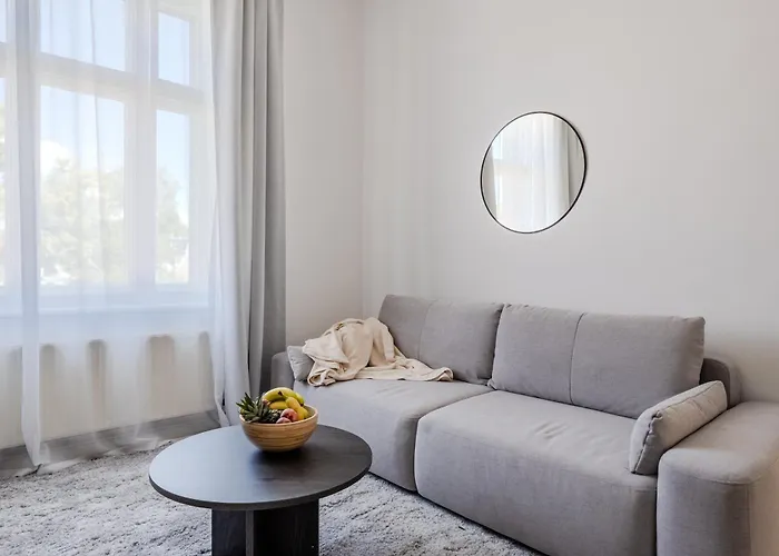 New 2 Bedroom - Explorers & Remote Workers! 公寓