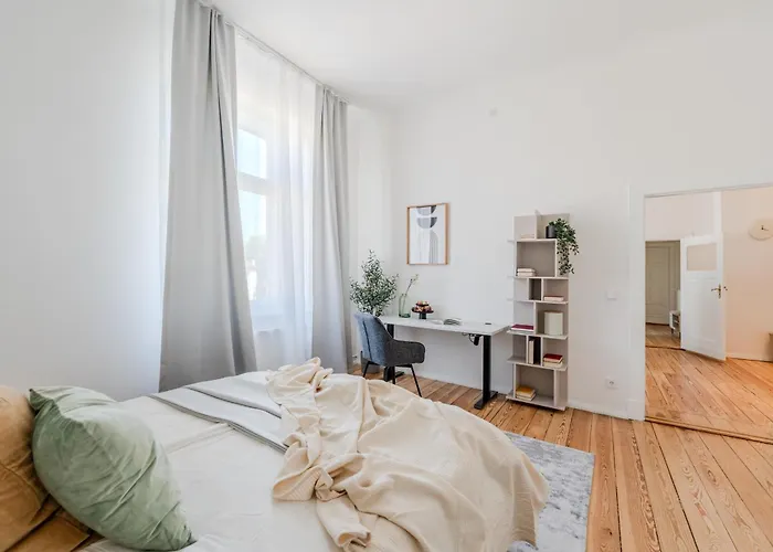 New 2 Bedroom - Explorers & Remote Workers! * 波茨坦